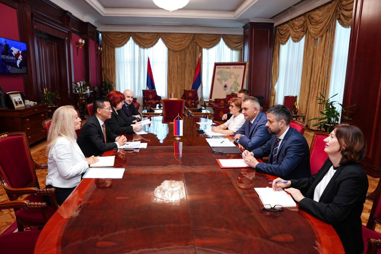 Prime Minister Minić meets with new Country Manager of the World Bank Group for BiH and Montenegro Liang Wang