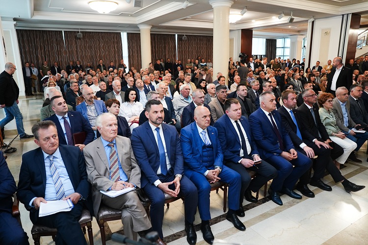 Prime Minister Minić: 'We shall not allow that people are persecuted for expressing their opinions'