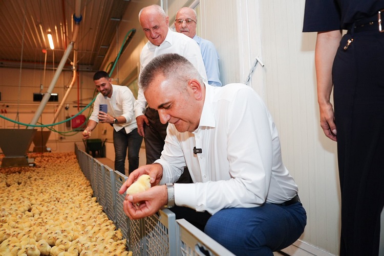 Prime Minister Minić says companies like 'Andrić Farm' are an example of sustainability and success