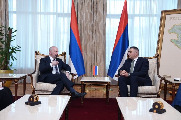 Prime Minister Minić meets with Chargé d'Affaires of the US Embassy, the Government is committed to developing internal dialogue in BiH