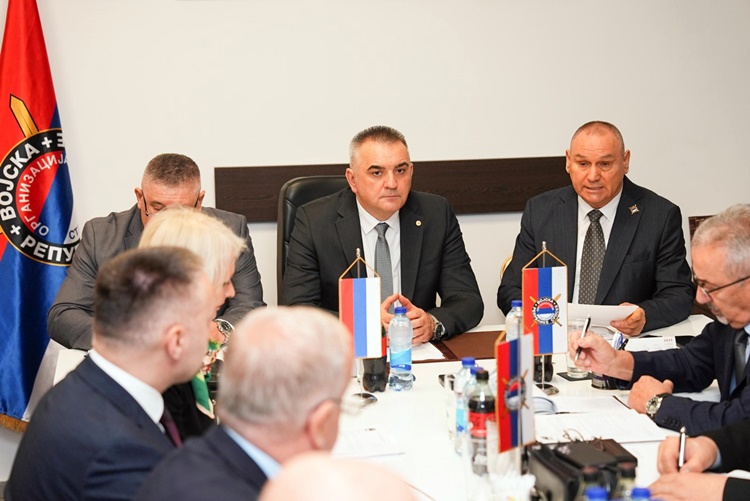 Prime Minister Minić visits the Presidency of the Organization of Army Officers of the Republic of Srpska