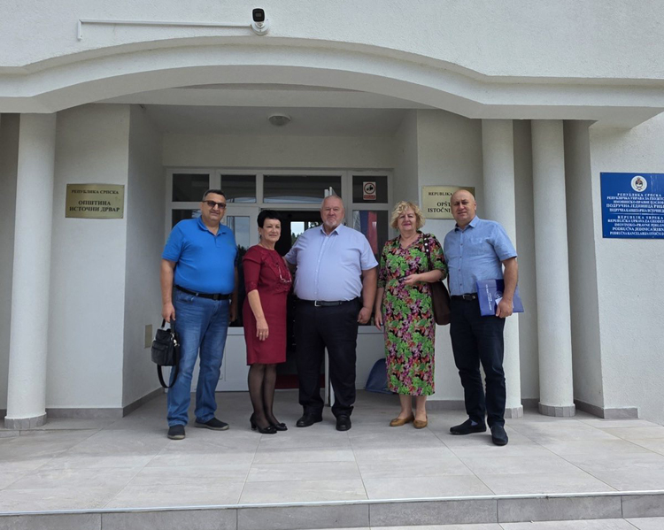 САСТАЛИ СЕ ЧОРДАШ И ИВАНКОВИЋ У ИСТОЧНОМ ДРВАРУ