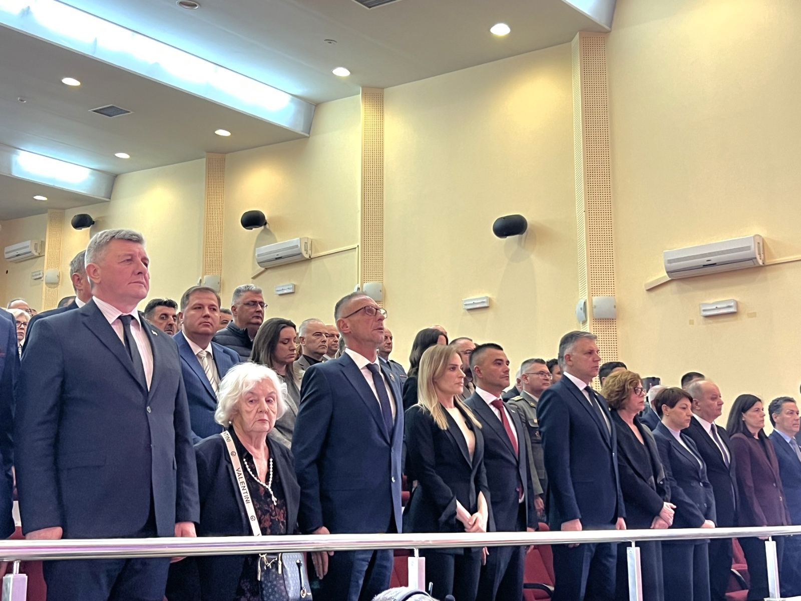 Козарска Дубица – Меморијална академија „Мајка Козара“