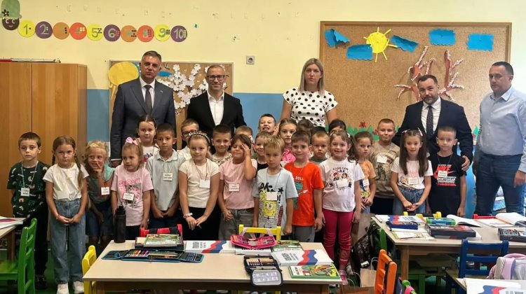 Посјета Основној школи „Никола Тесла“ у Прњавору