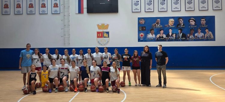 Отворен камп „Србија те зове“