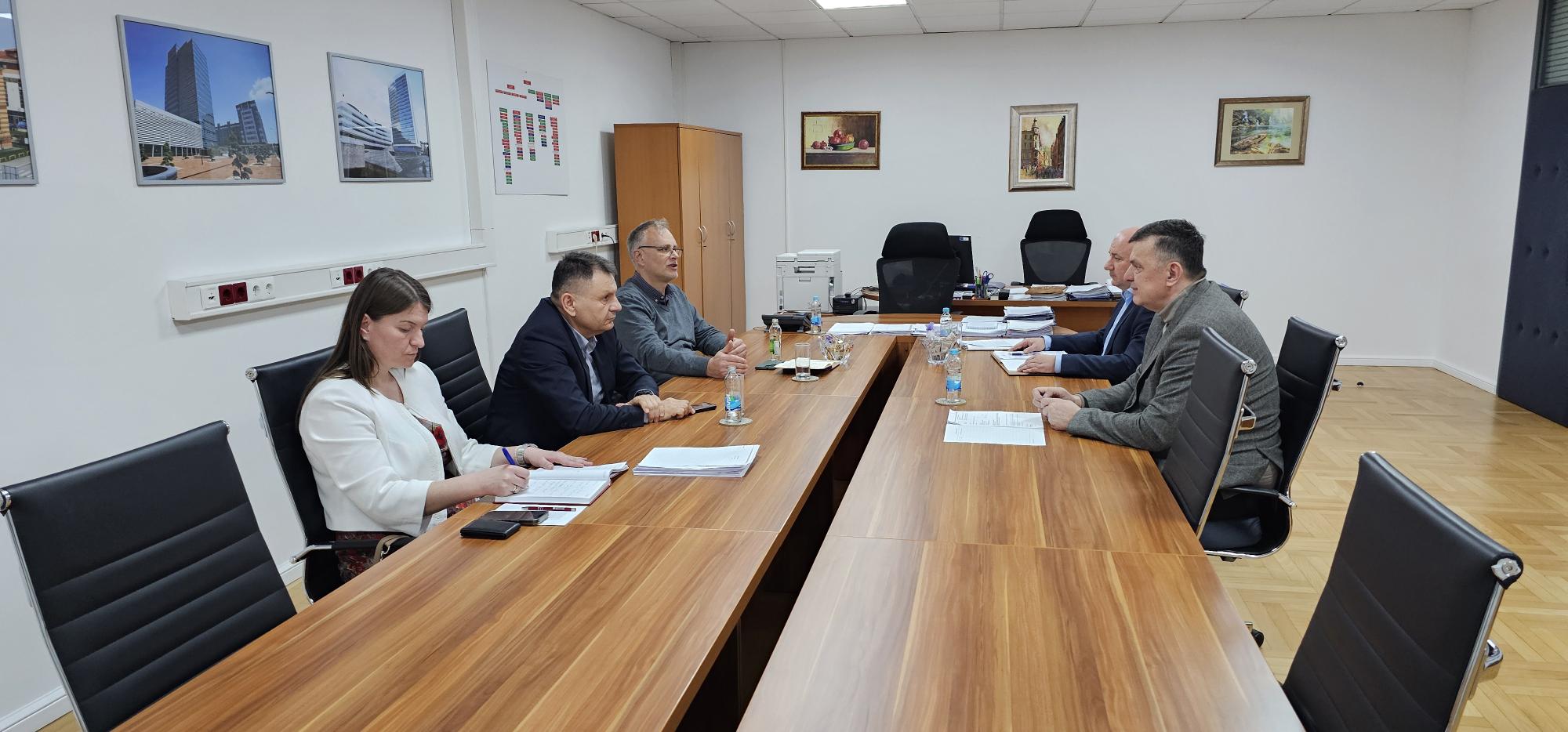 Министар Бубић састао се са директором УИО БиХ Зораном Тегелтијом