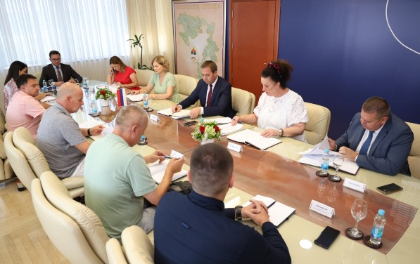 Министар Селак: Побољшање положаја запослених остаје један од приоритета