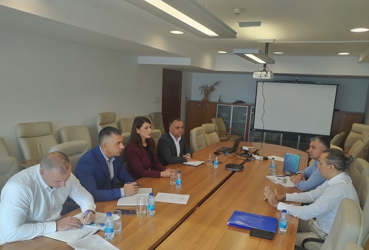 Министар Кузмић са представницима Савеза удружења пчелара Републике Српске