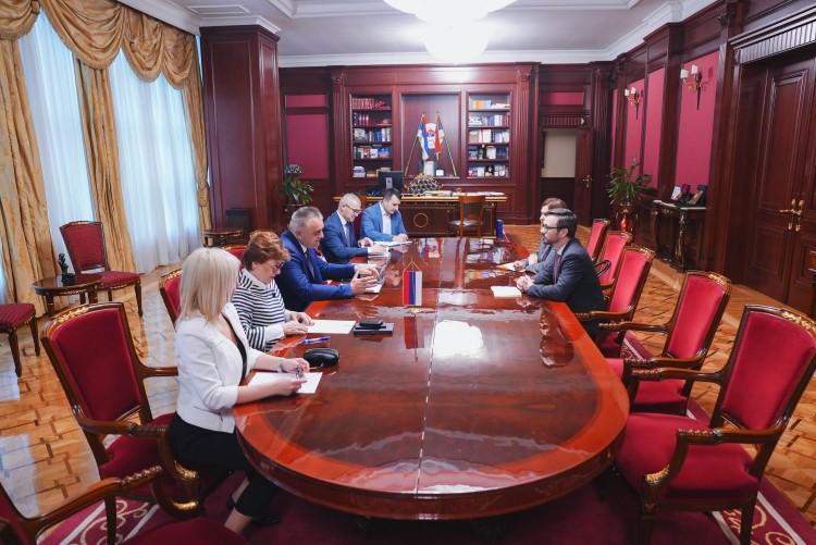 Премијер Минић са резидентним представником ММФ-а: Република Српска редовно измирује све своје обавезе