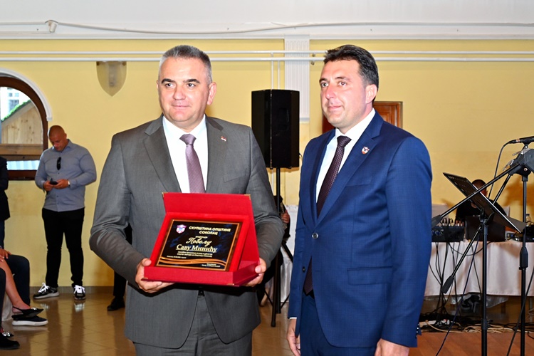 Премијеру Минићу уручена Повеља општине Соколац поводом Дана и крсне славе општине - Светог пророка Илије