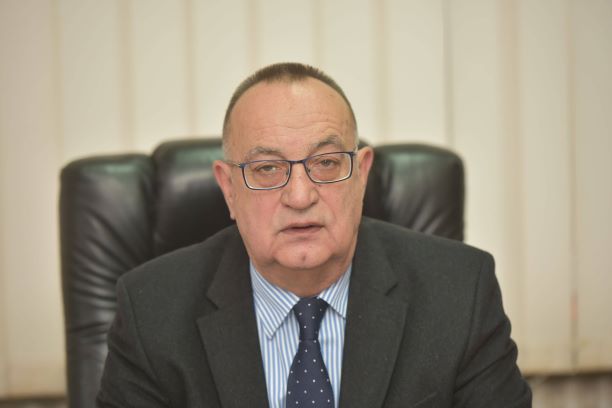 Свјетлост увијек побјеђује таму